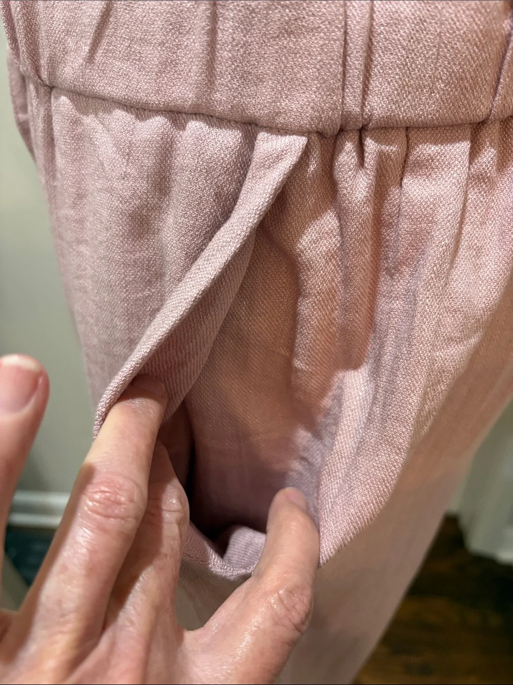 Halara sz L pink pull on elastic waist crop cuffed pants NWT